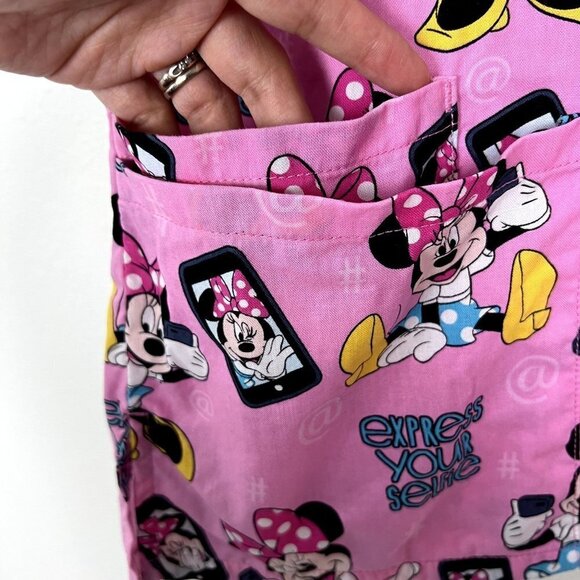 Disney Womens Medium Minnie Mouse Selfie Pink 3 Pocket Scrub Top - Picture 3 of 7